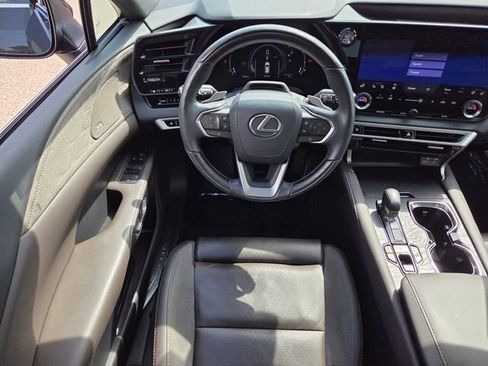 Used 2024 Lexus RX 350 AWD w/ Convenience Package image 4