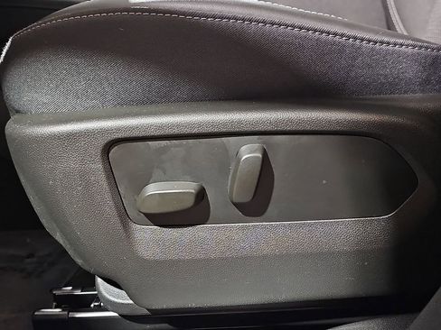 Certified 2023 Buick Envision Preferred image 35