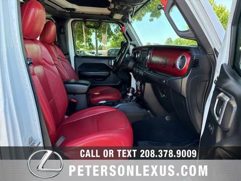 Used 2018 Jeep Wrangler Unlimited Rubicon AWD/4WD image 13
