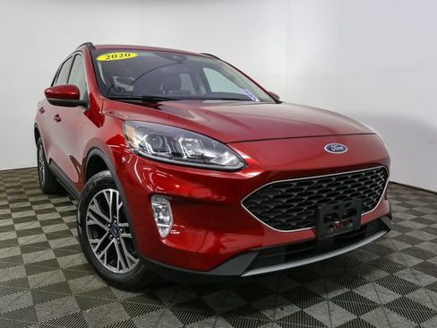 Used 2020 Ford Escape SEL AWD/4WD image 3