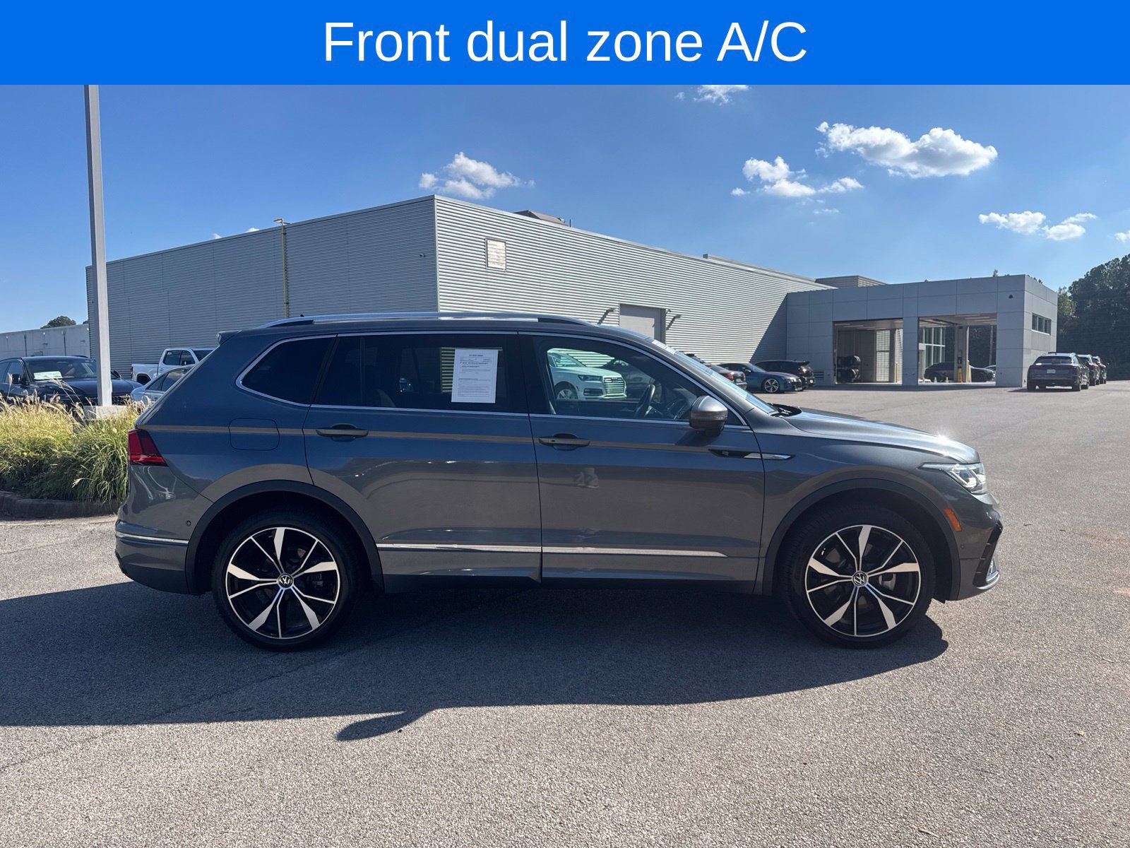 Certified 2024 Volkswagen Tiguan SEL R-Line AWD/4WD image 5