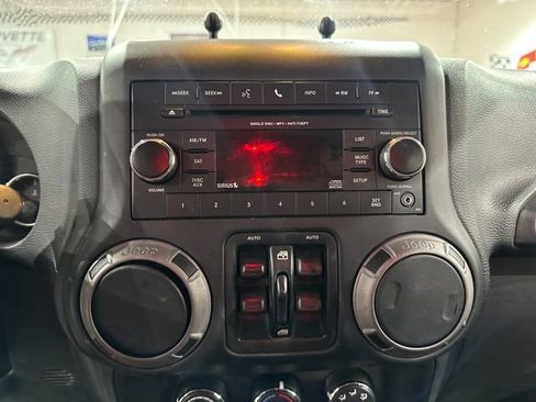 Used 2016 Jeep Wrangler Unlimited Sport w/ Quick Order Package 23S image 11