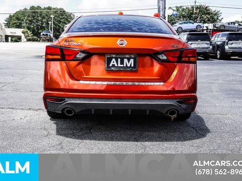 Used 2019 Nissan Altima 2.5 SR FWD image 11