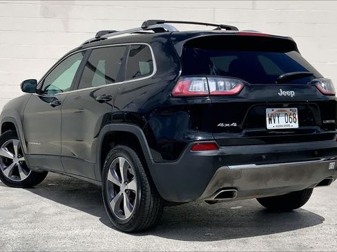 Used 2019 Jeep Cherokee Limited AWD/4WD image 4