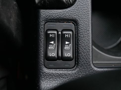 Used 2013 Subaru Crosstrek 2.0i Premium image 32