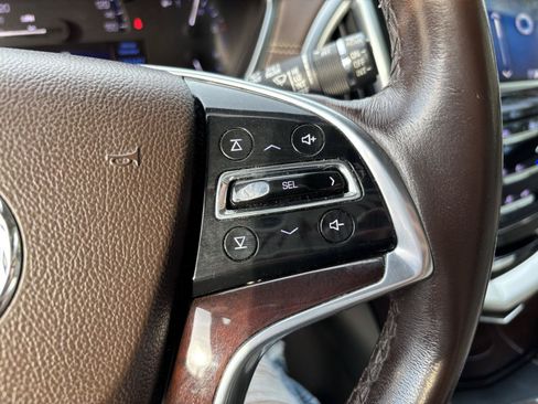 Used 2015 Cadillac SRX Luxury w/ Driver Awareness Package AWD/4WD image 23