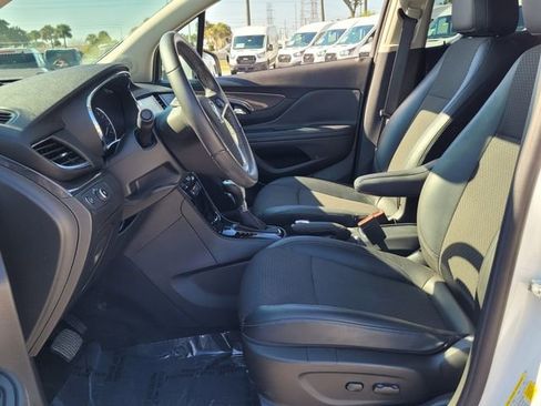 Used 2020 Buick Encore Preferred image 12