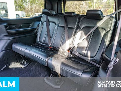 Used 2024 Jeep Wagoneer Series II w/ Flexible Seating Group RWD image 22