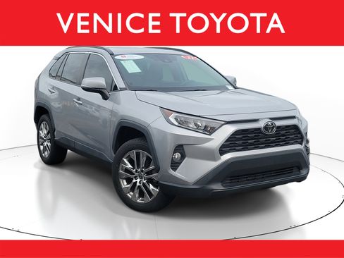 Certified 2021 Toyota RAV4 XLE Premium image 1