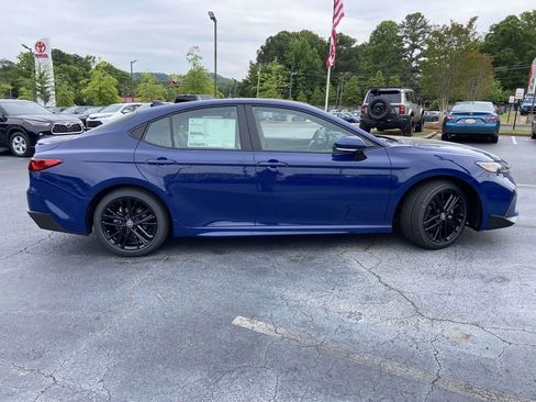 New 2026 Toyota Camry SE FWD image 2
