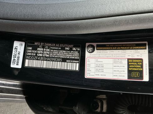 Used 2017 Mercedes-Benz E 300 w/ Premium 1 Package image 17