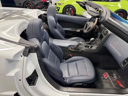 Used 2013 Chevrolet Corvette Grand Sport w/ 4LT Preferred Equipment Group RWD image 19