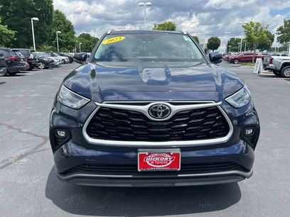 Used 2023 Toyota Highlander XLE