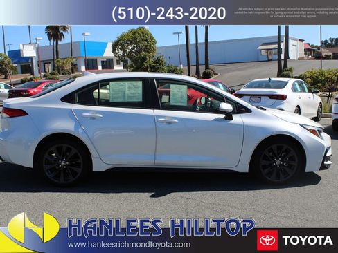 Used 2024 Toyota Corolla SE w/ SE Premium Package image 6