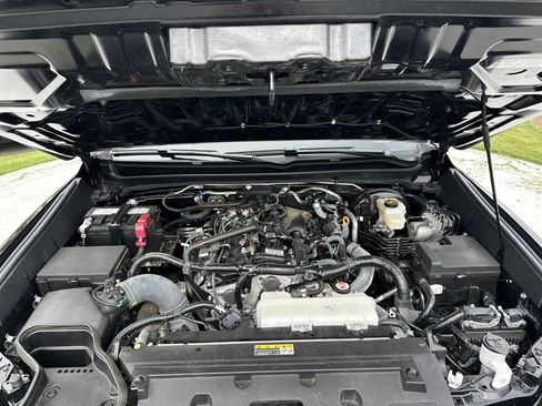 Certified 2025 Toyota Tacoma TRD Sport AWD/4WD image 34
