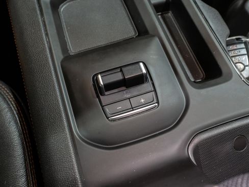 Used 2024 GMC Sierra 2500 AT4 w/ AT4 Premium Plus Package image 27