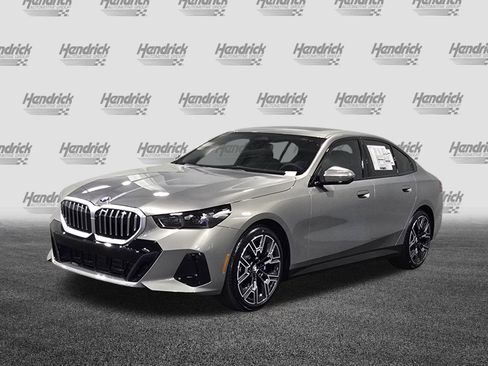 New 2026 BMW 530i xDrive w/ M Sport Package image 3