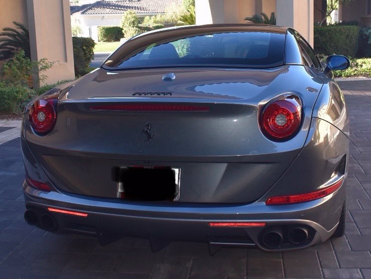 Used 2018 Ferrari California T RWD image 47