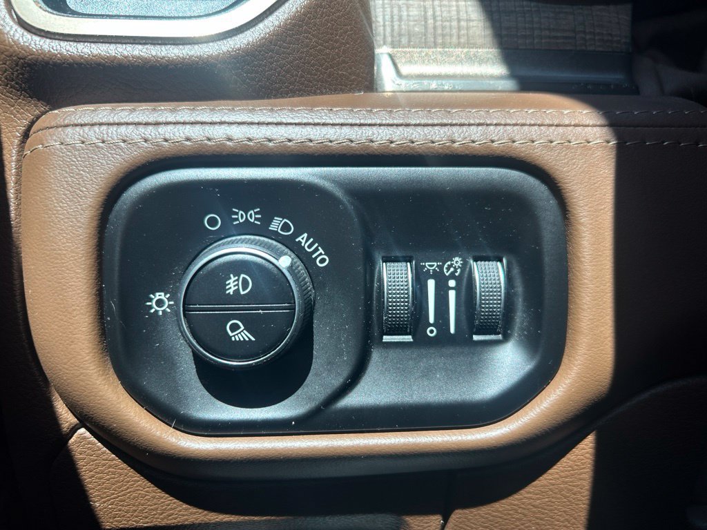 Used 2020 RAM 1500 Limited AWD/4WD image 21