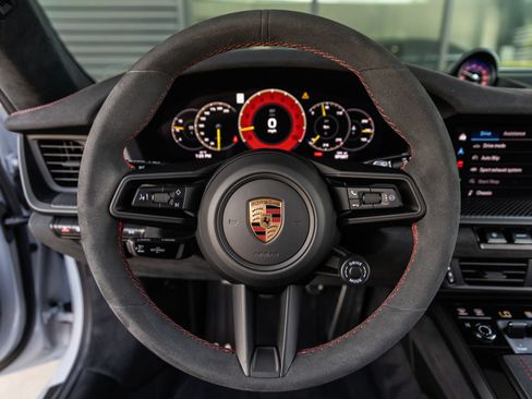 Certified 2026 Porsche 911 GT3 RWD image 48