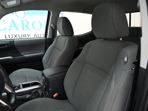 Used 2020 Toyota Tacoma SR5 AWD/4WD image 21