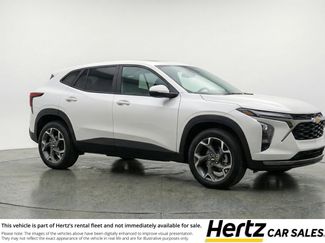 Used 2025 Chevrolet Trax LT video 1
