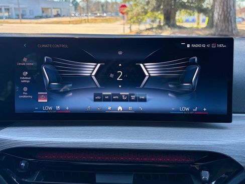 Used 2025 BMW i4 xDrive40i image 14