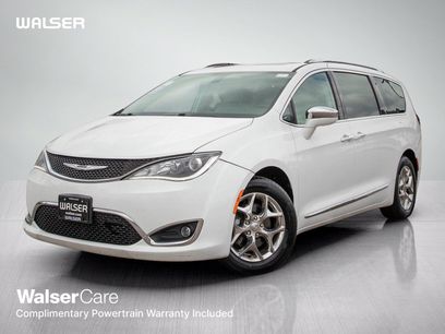 Used 2017 Chrysler Pacifica Limited