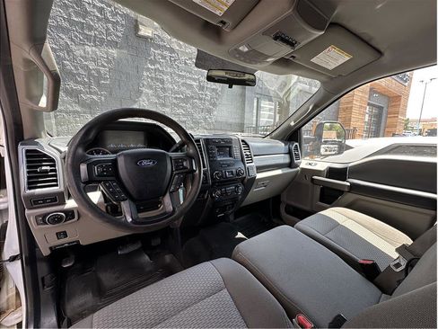 Used 2017 Ford F250 XLT w/ XLT Value Package AWD/4WD image 2