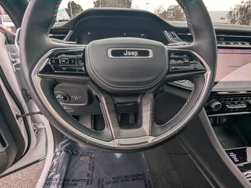 Certified 2021 Jeep Grand Cherokee L Overland w/ Luxury Tech Group IV image 22