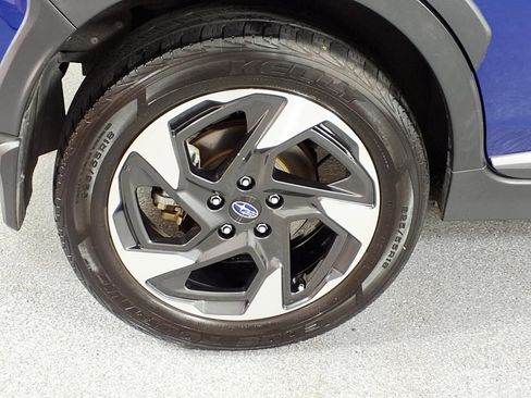 Used 2024 Subaru Crosstrek 2.5i Limited w/ Crosstrek Mirror Package AWD/4WD image 6