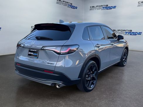 Used 2025 Honda HR-V Sport image 5