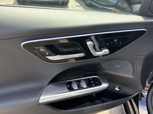 Used 2024 Mercedes-Benz C 300 4MATIC Sedan image 22