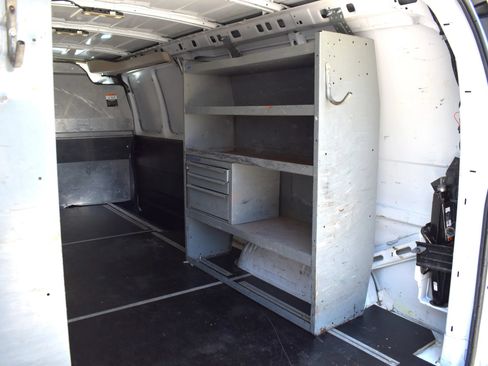 Used 2022 Chevrolet Express 3500 Extended w/ Driver Convenience Package RWD image 13