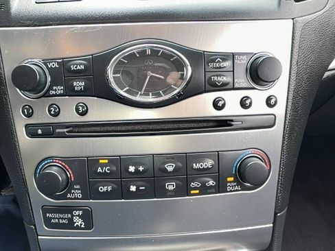 Used 2011 INFINITI G37 x Coupe w/ Premium Pkg AWD/4WD image 10