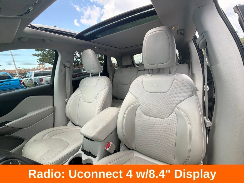 Used 2021 Jeep Cherokee Limited AWD/4WD image 6