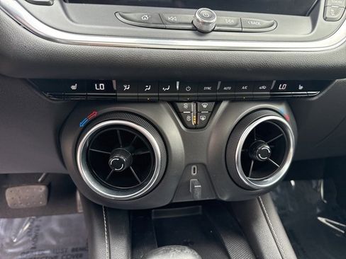 Used 2023 Chevrolet Blazer LT w/ Sound & Technology Package image 20