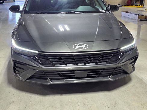 New 2026 Hyundai Elantra SEL Sport image 9