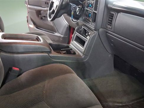 Used 2006 Chevrolet Silverado 2500 LT image 14