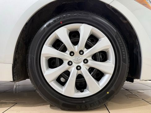 Certified 2024 Toyota Corolla LE image 9