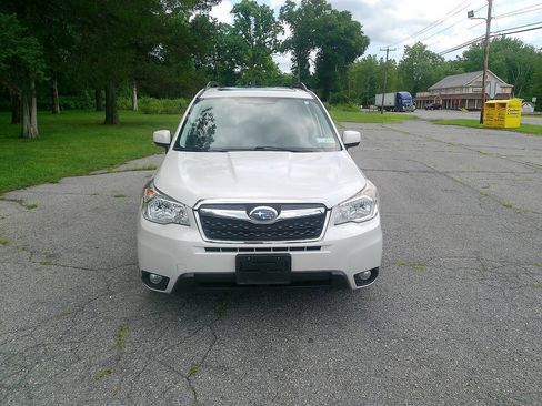 Used 2014 Subaru Forester 2.5i Limited AWD/4WD image 4