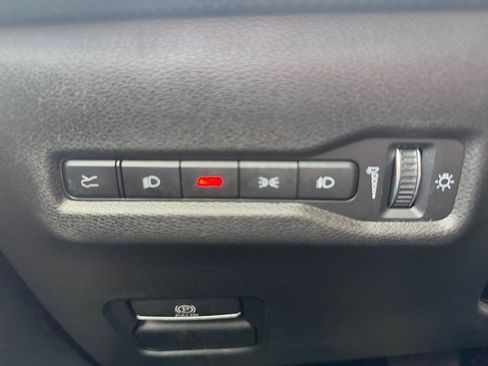 Used 2025 Jeep Wagoneer S Limited AWD/4WD image 18