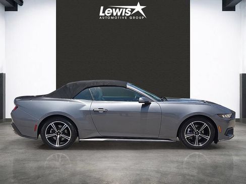 Used 2024 Ford Mustang Premium RWD image 5