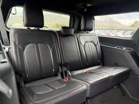 Used 2023 Ford Expedition Max Limited image 19