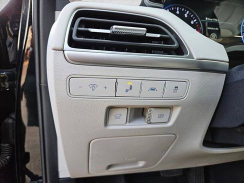 Used 2022 Hyundai Palisade SEL w/ Premium Package FWD image 25