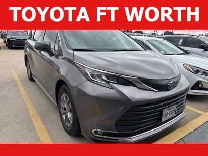 Used 2021 Toyota Sienna XLE