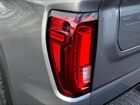 Used 2021 GMC Sierra 1500 SLT w/ SLT Premium Plus Package image 28