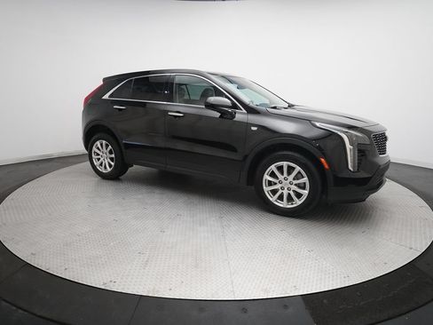 Used 2020 Cadillac XT4 Luxury w/ Cold Weather Package AWD/4WD image 35