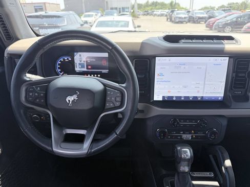 Used 2022 Ford Bronco Wildtrak AWD/4WD image 10