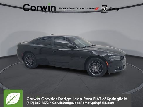 Used 2018 Dodge Charger GT image 1